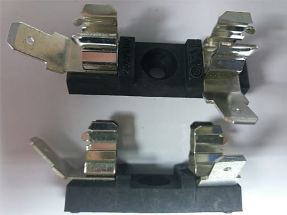 Fuse holder for 6,3x32